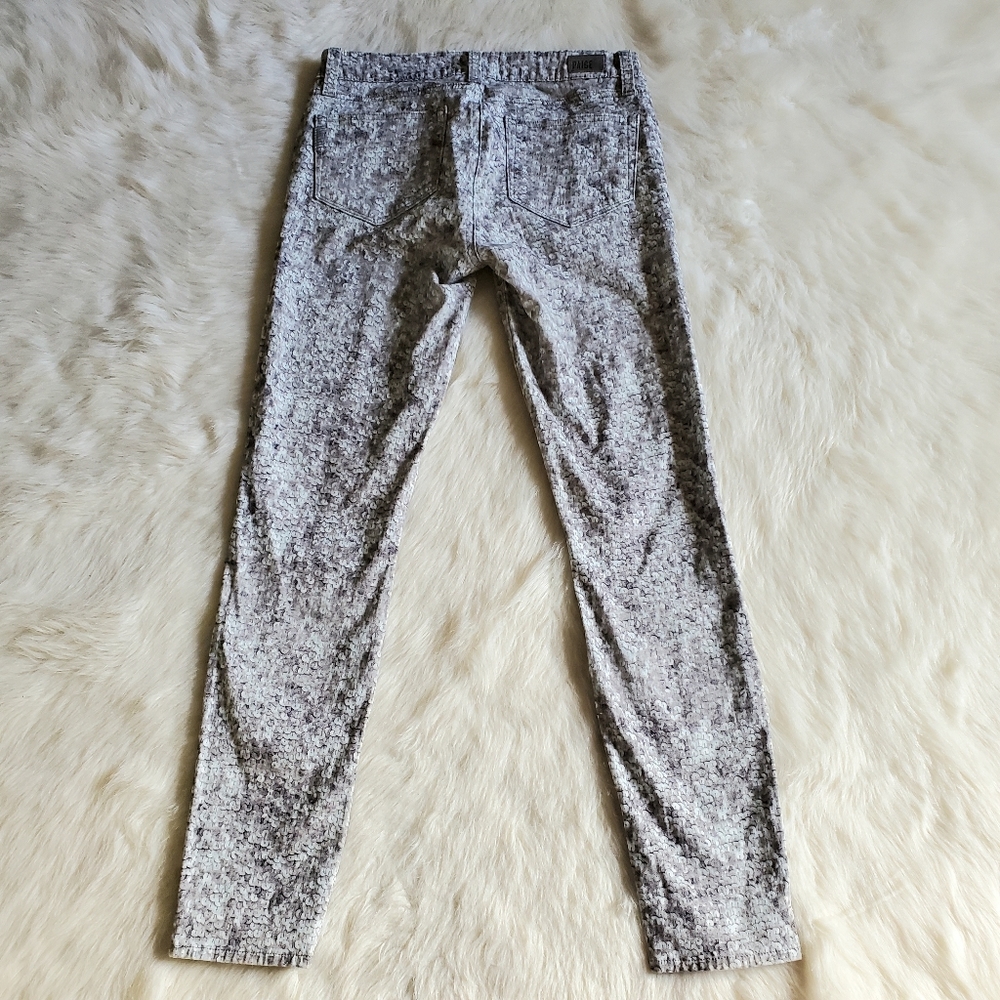 PAIGE Verdugo Ankle Skinny Jeans in Pewter Sequin Size 27 LIKE NEW - Picture 4 of 16